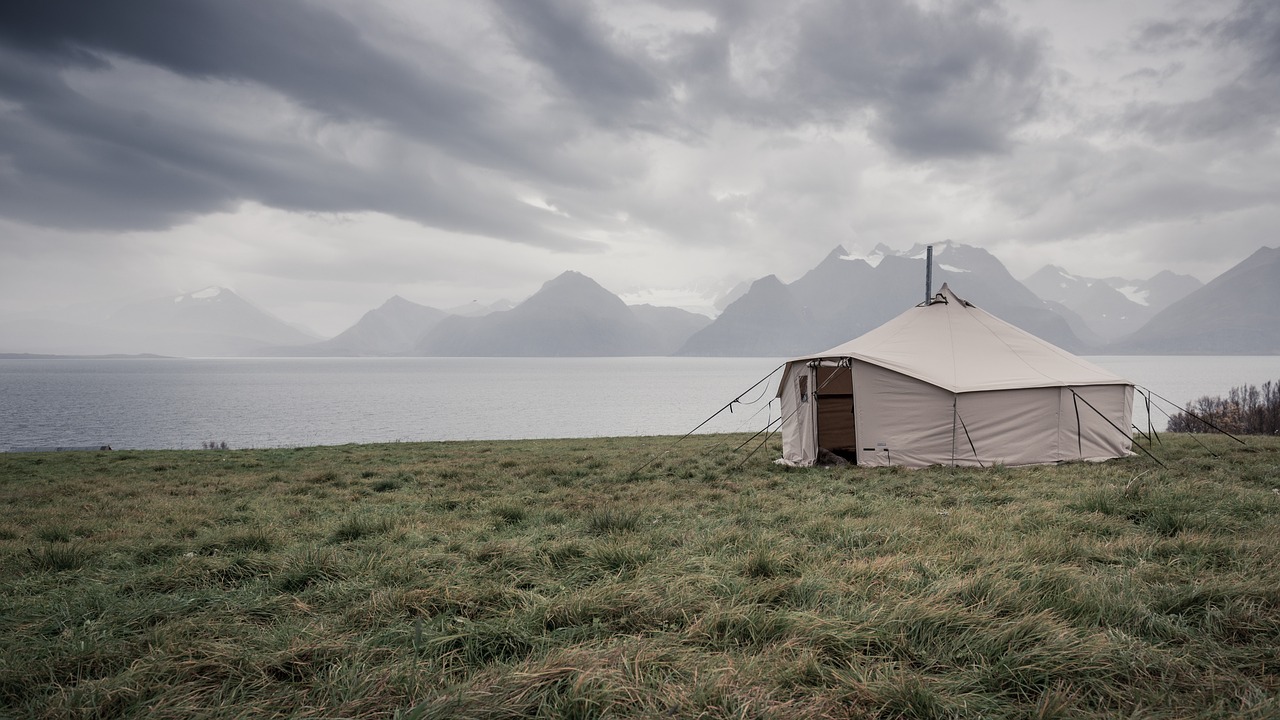Experience Luxury Camping with a Twist – Glamping for the Modern Adventurer!