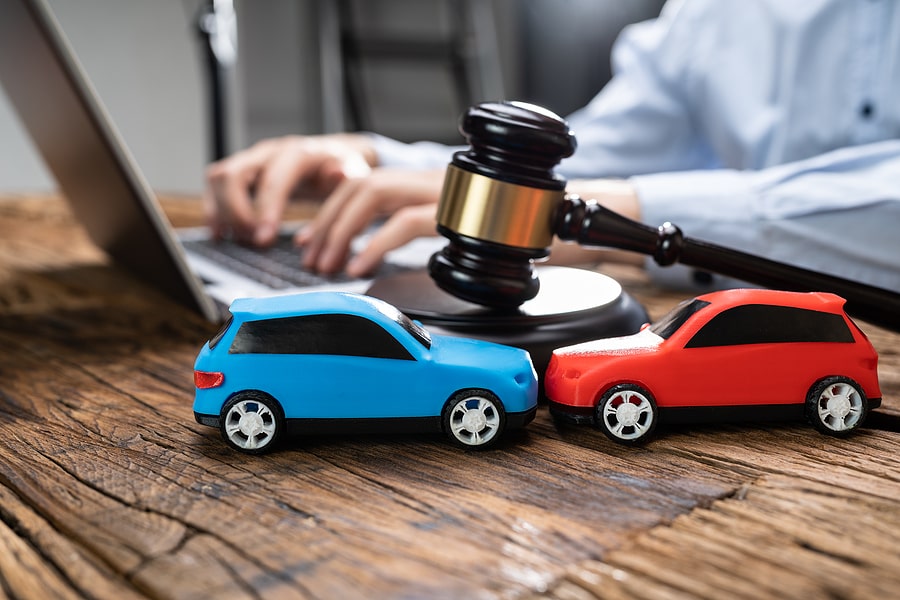 How a Car Wreck Lawyer Can Help You Navigate Legal Battles After an Accident