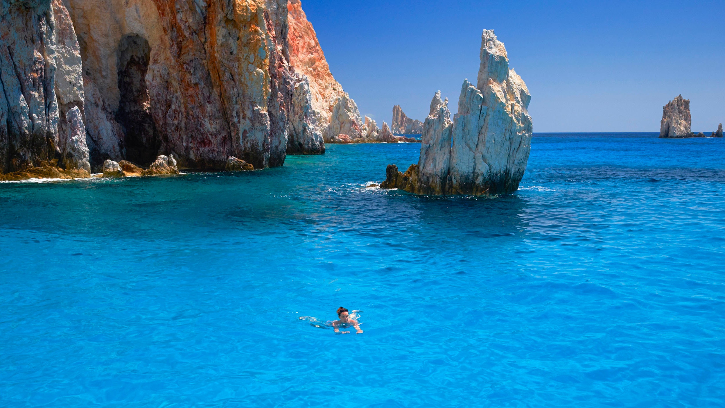 A Journey through the Enchanting Greek Islands: Experiencing Nature, Culture, and Cuisine