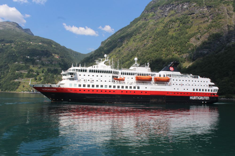 Experience the Magnificent Scenery and Unique Culture with Hurtigruten Cruises