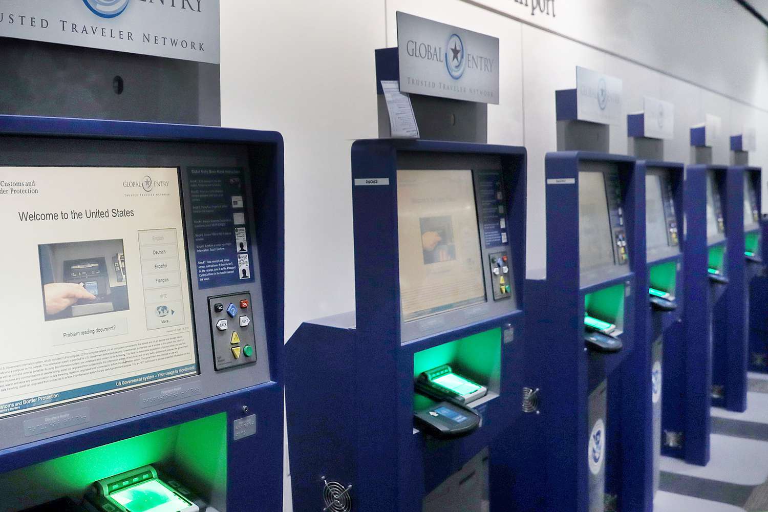 Streamlining International Travel: A Guide to Global Entry and Smooth Passage